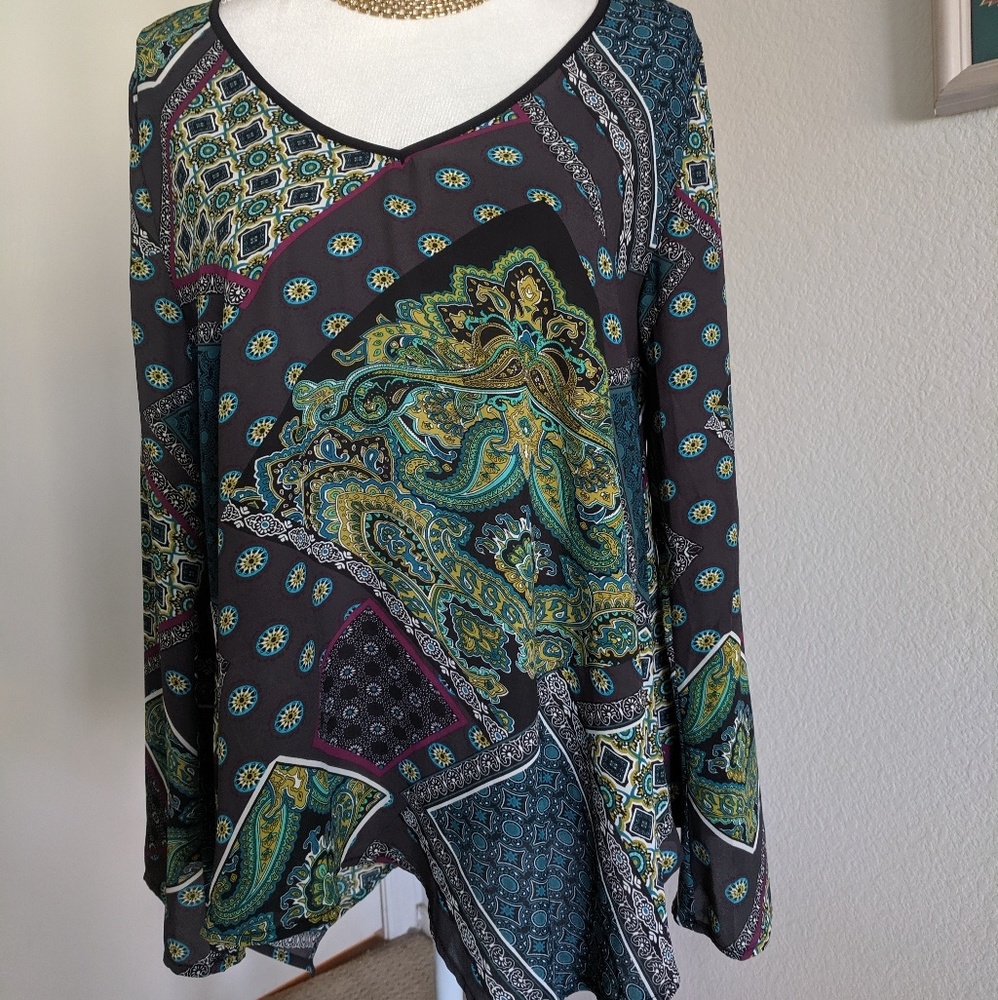 Chelsea & Theodore printed Long Sleeve Blouse